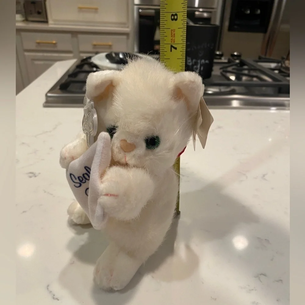 Russ Caress Soft Pet Cat Plush Stuffed Animal “Sealed with a Kiss” Vintage